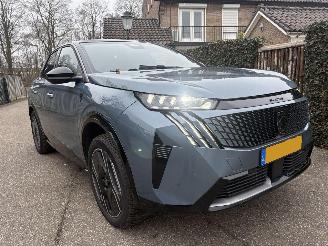 damaged passenger cars Peugeot 3008 E-GT Avantage 210 73 kWh 2025/2