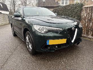 krockskadad bil auto Alfa Romeo Stelvio 2.2d AWD Super Sport 210 pk Automaat 2018/6
