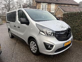 skadebil bedrijf Opel Vivaro 1.6 CDTI BI-TURBO 125 PK 2018 9 PERSOONS 2018/4