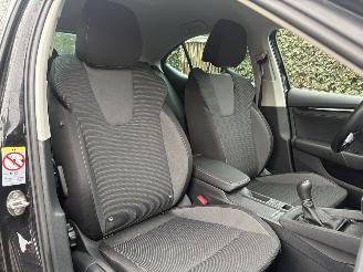 Skoda Octavia 1.0 TSI SPORT 110 PK NAP NIEUWSTAAT picture 17