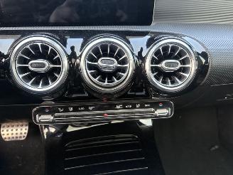 Mercedes A-klasse A180 Premium Plus 136PK AUTOMAAT PANO LEER picture 19