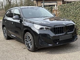 krockskadad bil auto BMW X1 XDRIVE 25E M SPORT AUTOMAAT 244PK 2024/8