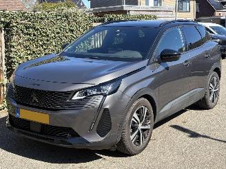 Auto incidentate Peugeot 3008 1.2 GT AUTOMAAT 131 PK 2023/10