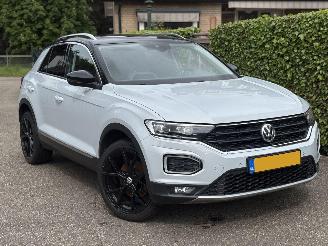 Voiture accidenté Volkswagen T-Roc 1.5 TSI SPORT 150 PK AUTOMAAT PANORAMA 2018/6