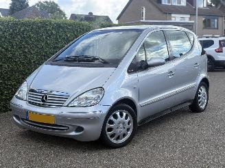 Unfallwagen Mercedes A-klasse 140 ELEGANSE LANG AUTOMAAT 82PK 2002/3