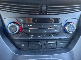 Ford Kuga 1.5 TDCi ST-Line AUTOMAAT picture 16