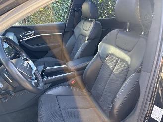Audi E-tron 50 quattro S-LINE  PANORAMA VOLL 313 PK 71 kWh picture 15