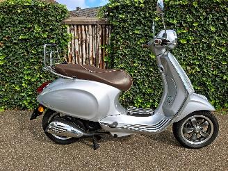  Vespa  PRIMAVERA 2017/12