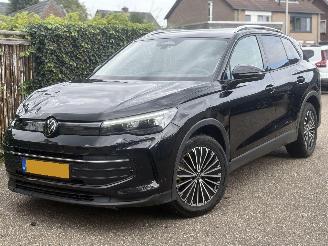 Schadeauto Volkswagen Tiguan 1.5 eTSI SPORT EDIT 150 PK HYBRIDE 2024/4