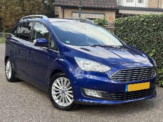 Damaged car Ford Grand C-Max 1.5 TITANIUM -SPORT -LEER- 150 PK -NAP 2018/6