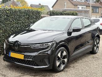 krockskadad bil auto Renault Mégane EV 60 OPTIMUM SPORT 96KW 2024/6