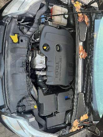Ford Focus 1.6 TDCi ECOnetic Combi/o  Diesel 1.560cc 77kW (105pk) picture 12