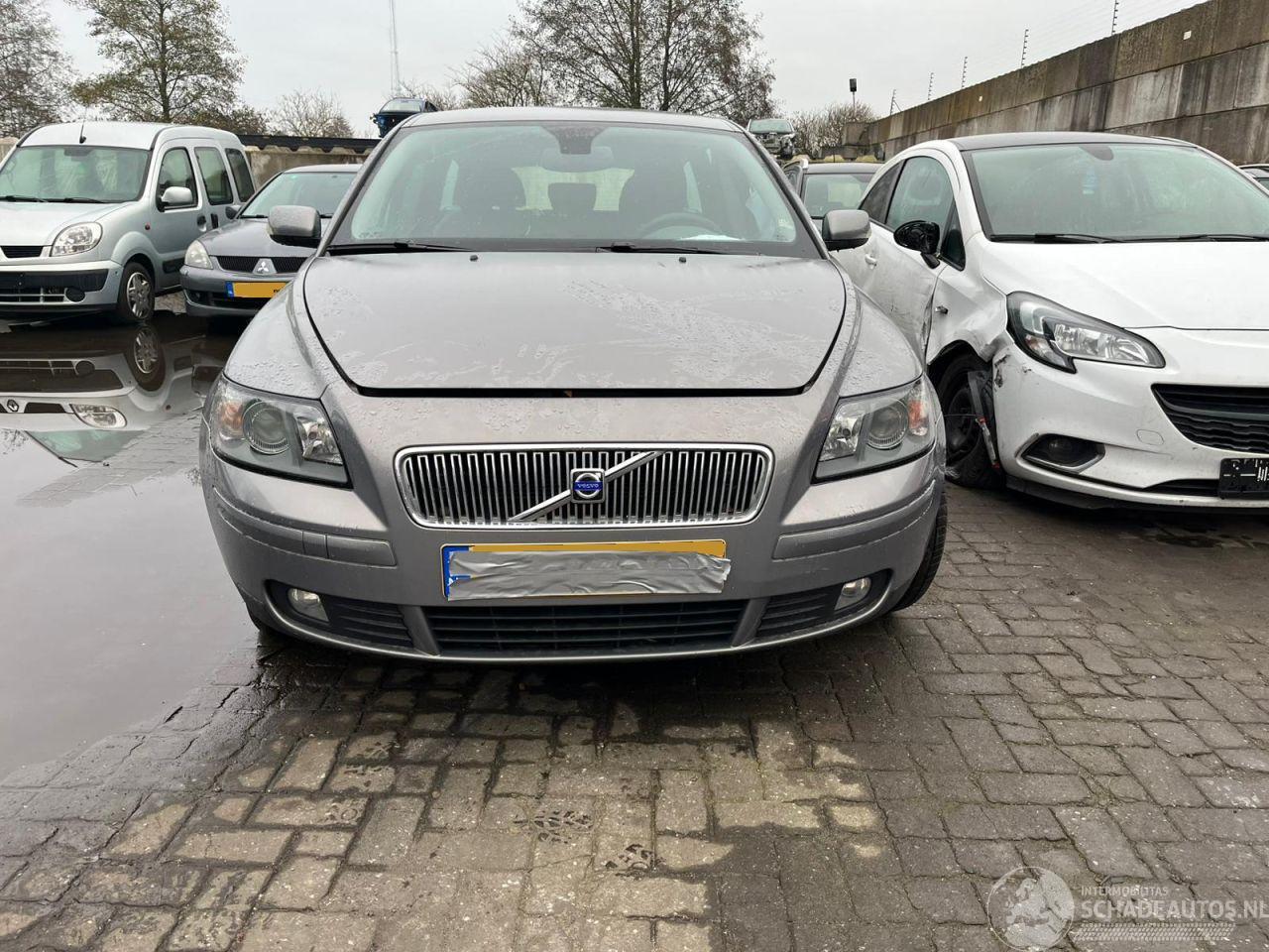 Volvo V-50 2.4 20V Combi/o  Benzine 2.435cc 103kW (140pk) FWD