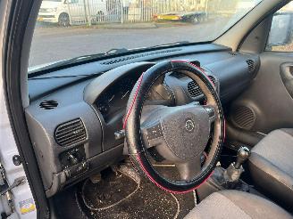 Opel Combo 1.3 CDTI picture 23