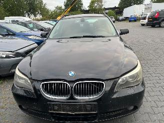 krockskadad bil auto BMW 5-serie 523i 24V Combi/o  Benzine 2,497cc 130kW (177pk) RWD 2004-10/2007-02 (NL31; PU11) N52B25A 2006/2