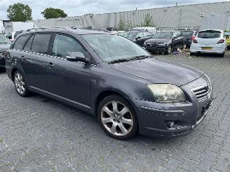 Toyota Avensis 2.0 16V VVT-i D4 Combi/o  Benzine 1.998cc 108kW (147pk) picture 10
