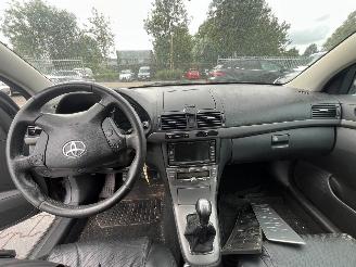 Toyota Avensis 2.0 16V VVT-i D4 Combi/o  Benzine 1.998cc 108kW (147pk) picture 13