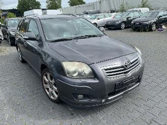 Toyota Avensis 2.0 16V VVT-i D4 Combi/o  Benzine 1.998cc 108kW (147pk) picture 2