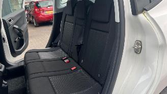 Peugeot 2008 1.2 Vti 12V PureTech 82 picture 22