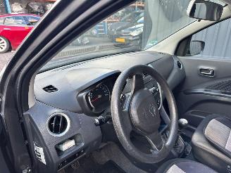 Suzuki Celerio 1.0 12V Dualjet Hatchback 4Dr Benzine 996cc 50kW (68pk) picture 15