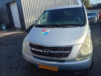 krockskadad bil auto Hyundai H-300 2.5 CRDi Bestel  Diesel 2.497cc 125kW (170pk)v 2009/1