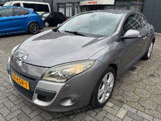 Schadeauto Renault Mégane Coupe 1.6 16V. 81KW 2009/11