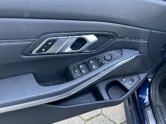 BMW 3-serie 320e Touring picture 16