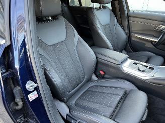 BMW 3-serie 320e Touring picture 25