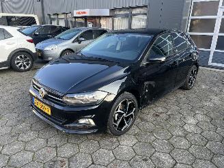 krockskadad bil auto Volkswagen Polo 1.0 TSI Comfortline 2018/9