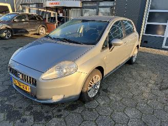 Unfallwagen Fiat Grande Punto 1.4 Edizione 2006/9