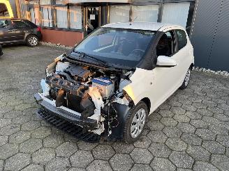 Coche accidentado Citroën C1 1.0 e-VTI Selection 2017/5