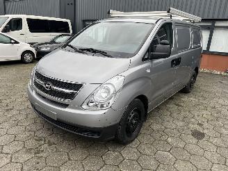 Vaurioauto  commercial vehicles Hyundai H-300 2.5 120KW 2011/1