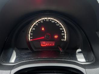 Volkswagen Up! 1.0 take up! picture 14