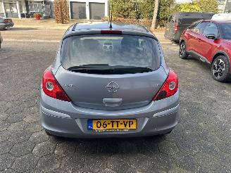 Opel Corsa 1.2 16V Essentia picture 4