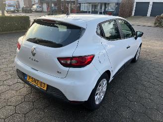 Renault Clio 0.9 TCe Authentique picture 3