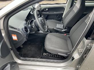 Volkswagen Up! 1.0 BMT Move up picture 15