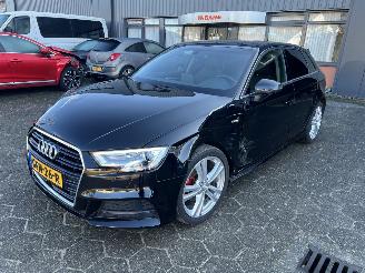 damaged passenger cars Audi A3 Sportback 35 TFSI CoD Advance 2019/5