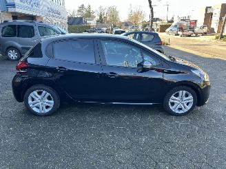 Peugeot 208 1.2 PureTech Active picture 6