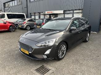 krockskadad bil auto Ford Focus 1.0 EcoBoost Titanium Business 2018/11