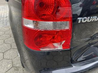 Volkswagen Touran 1.6 16V FSI Business picture 9