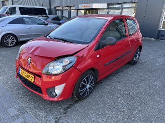 Schadeauto Renault Twingo II 1.2-16V Authentique 2010/2
