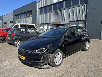 Schadeauto Opel Astra SPORTS TOURER 1.0 Online Edition 2018/5