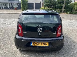 Volkswagen Up! 1.0 take up! BlueMotion picture 4