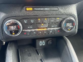 Ford Focus 1.0 EcoBoost Titanium X Business picture 22