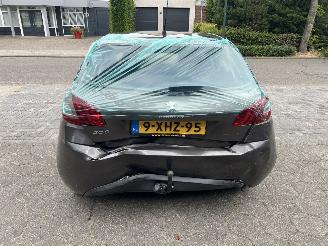 Peugeot 308 1.2E THP BLEU LEASE picture 6