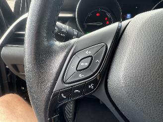 Toyota CH-R 2.0 Hybrid Executive picture 14