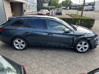 Seat Leon 1.5 ETSI FR BUSINESS picture 3