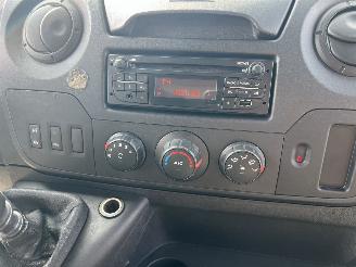 Renault Master T35 2.3 dCi L2H2 2017 picture 25