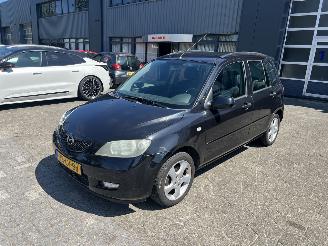 krockskadad bil auto Mazda 2 1.6 Sportive 2003 2003/5