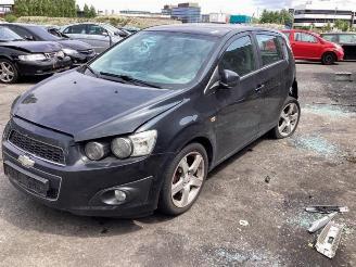 Auto da rottamare Chevrolet Aveo Aveo (300), Hatchback, 2006 / 2015 1.4 16V 2011/7